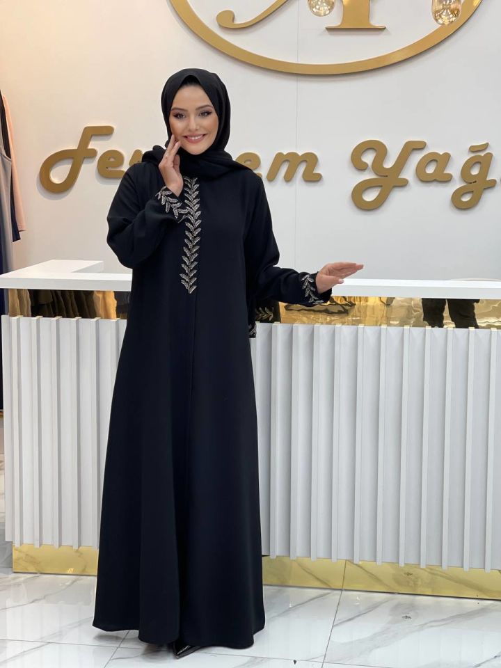 Yarım Yaprak Taşlı Ferace