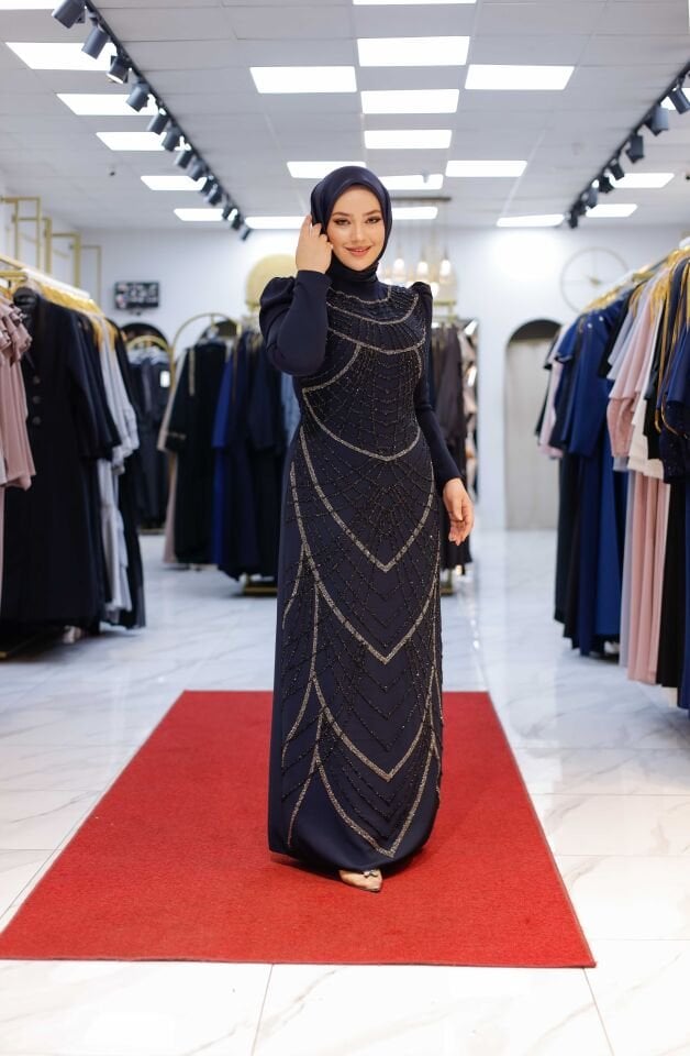 Hümeyra Taş İşlemeli Krep Abiye Elbise