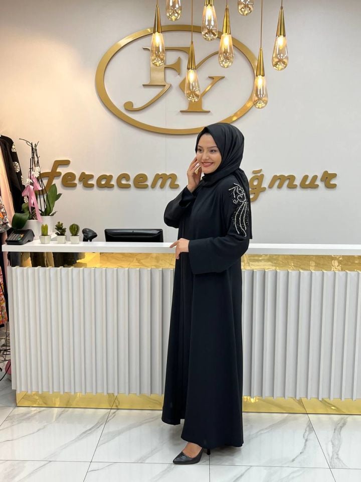 Efsun Abaya