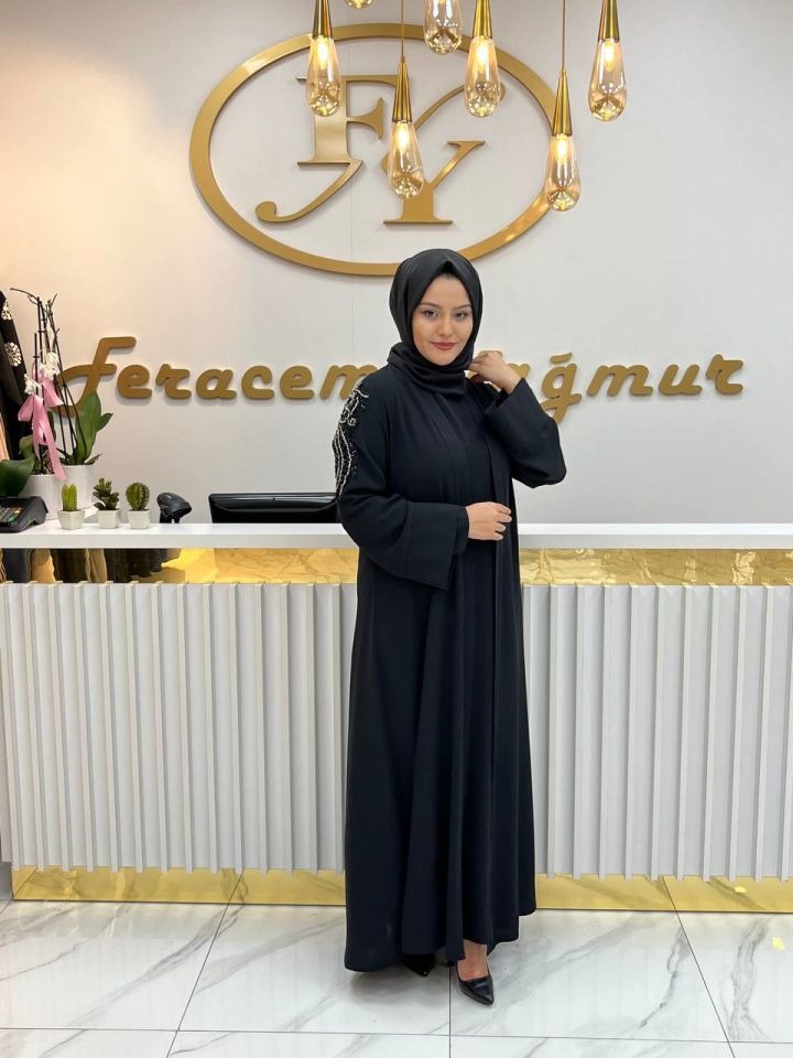 Efsun Abaya