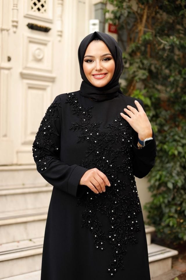 İnci Detaylı Elbise