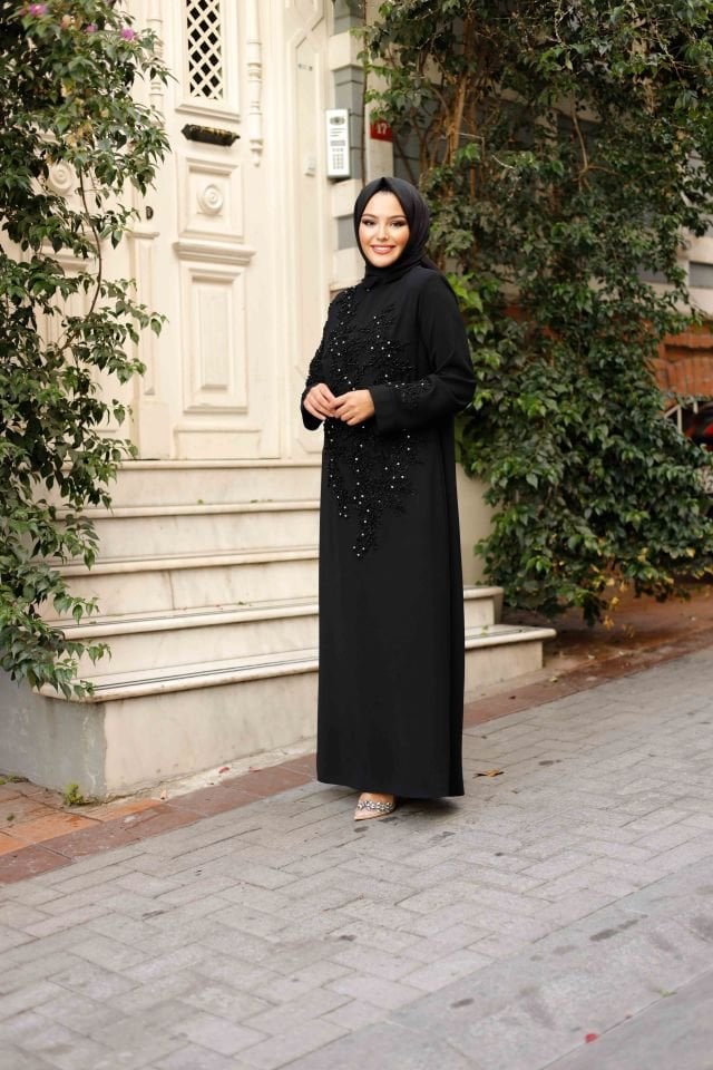 İnci Detaylı Elbise