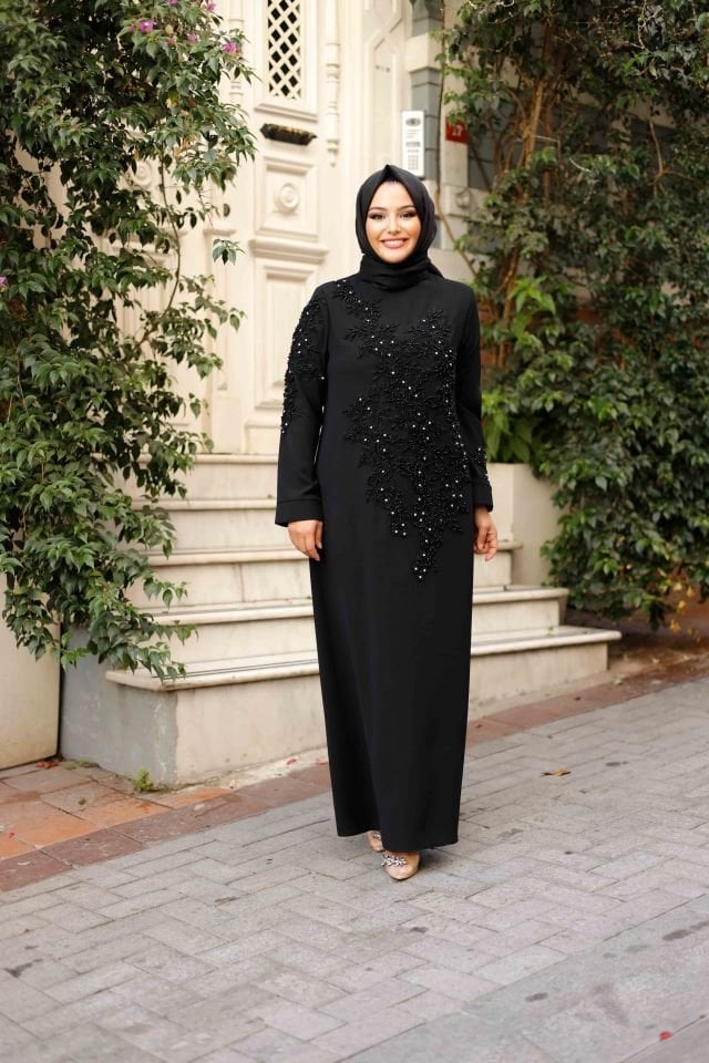 İnci Detaylı Elbise