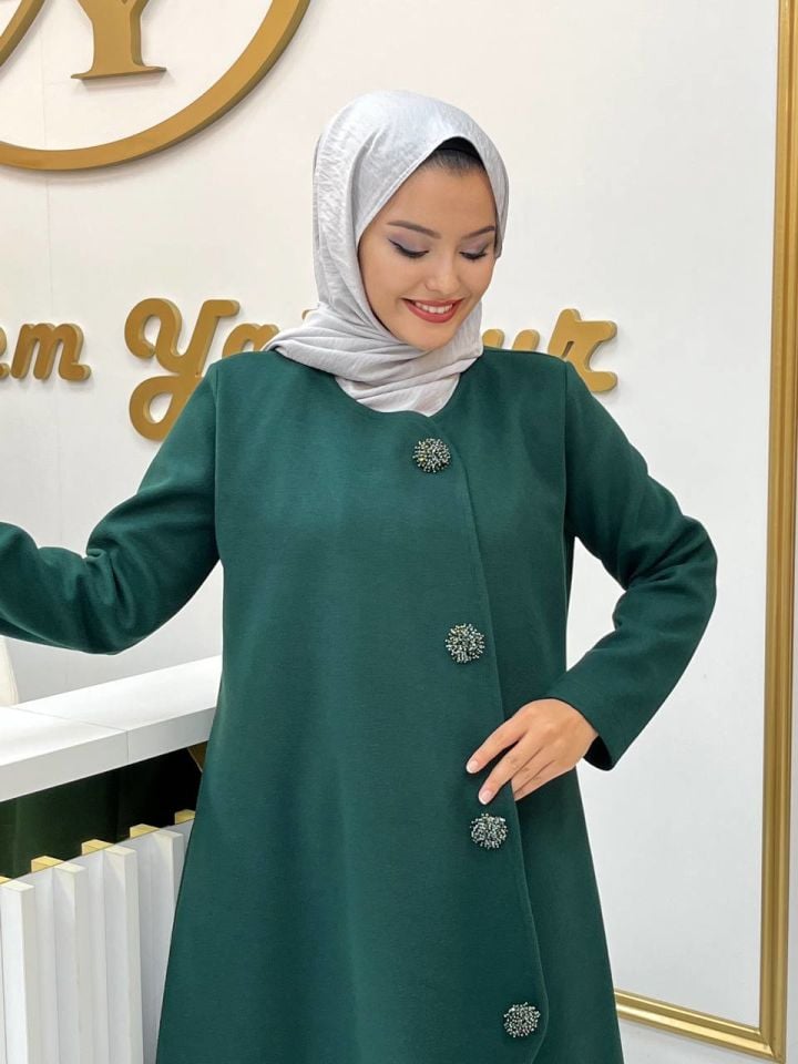 Düğme Detaylı Kaban