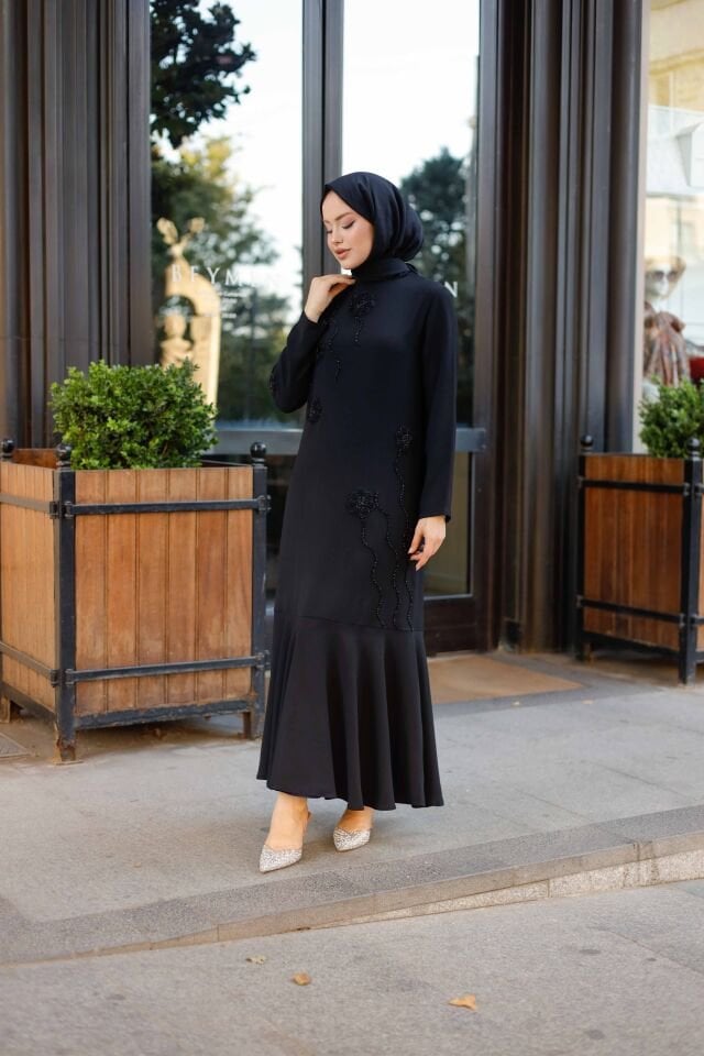 Nazlı Elbise
