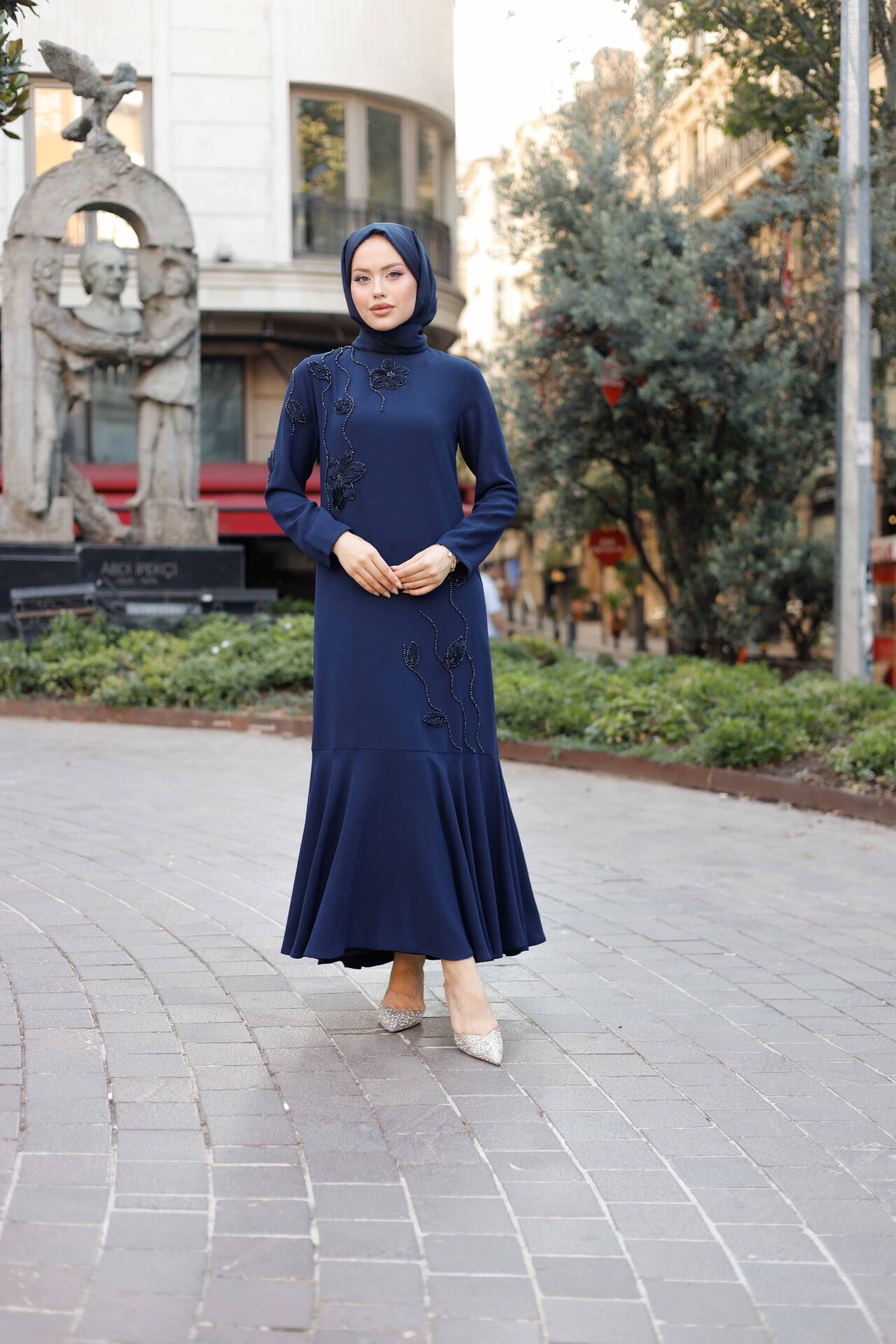 Nazlı Elbise