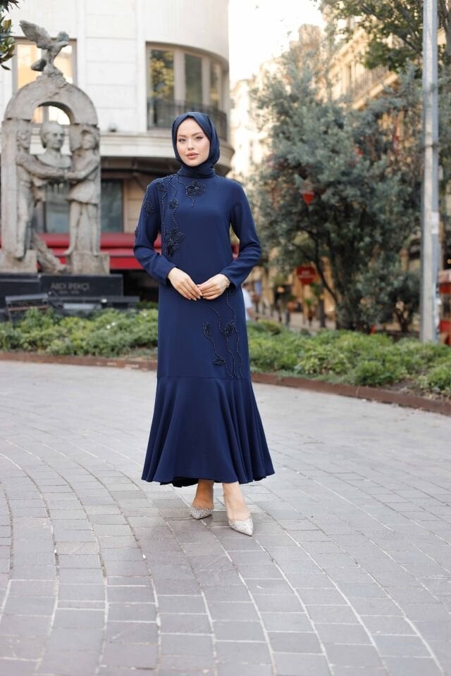 Nazlı Elbise