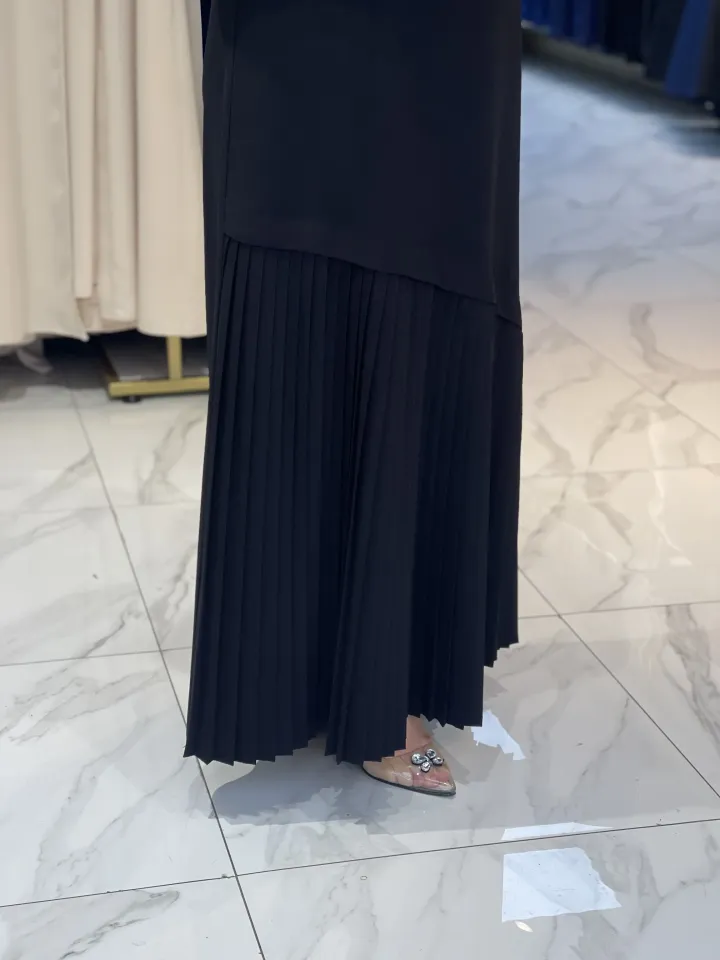 Pile Etekli Asimetrik Elbise