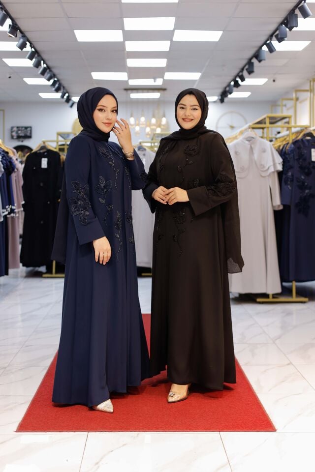 Lale Abaya
