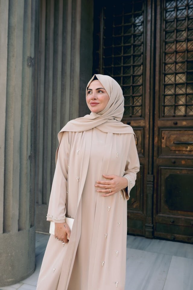 Asil Elif Abaya
