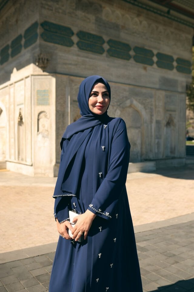 Asil Elif Abaya