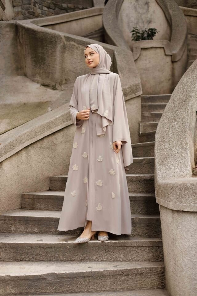 Somon İşlemeli Rüya Abaya