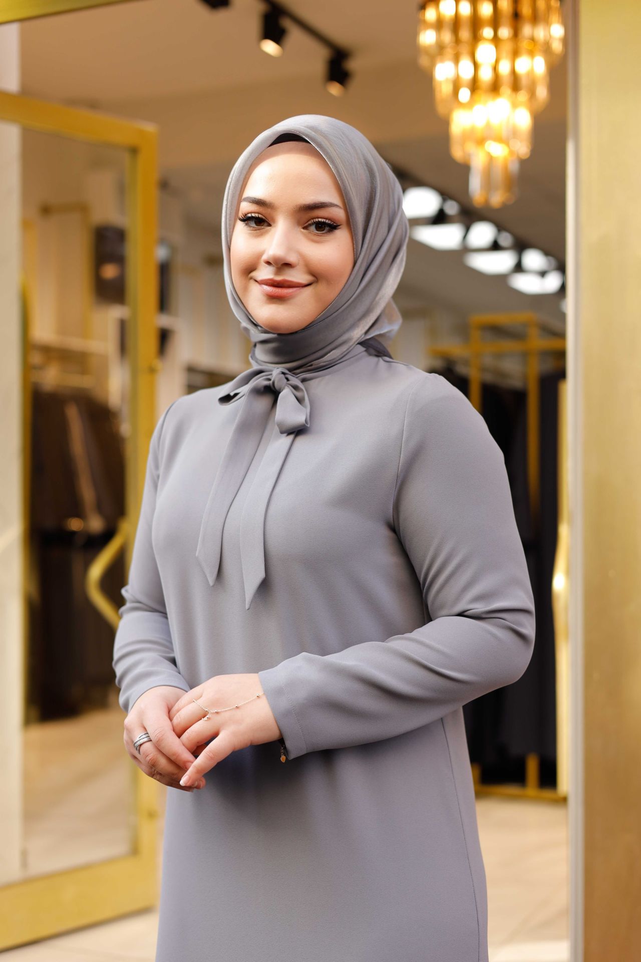 Pilise Detaylı Elbise - Farklı Renk Seçenekleri