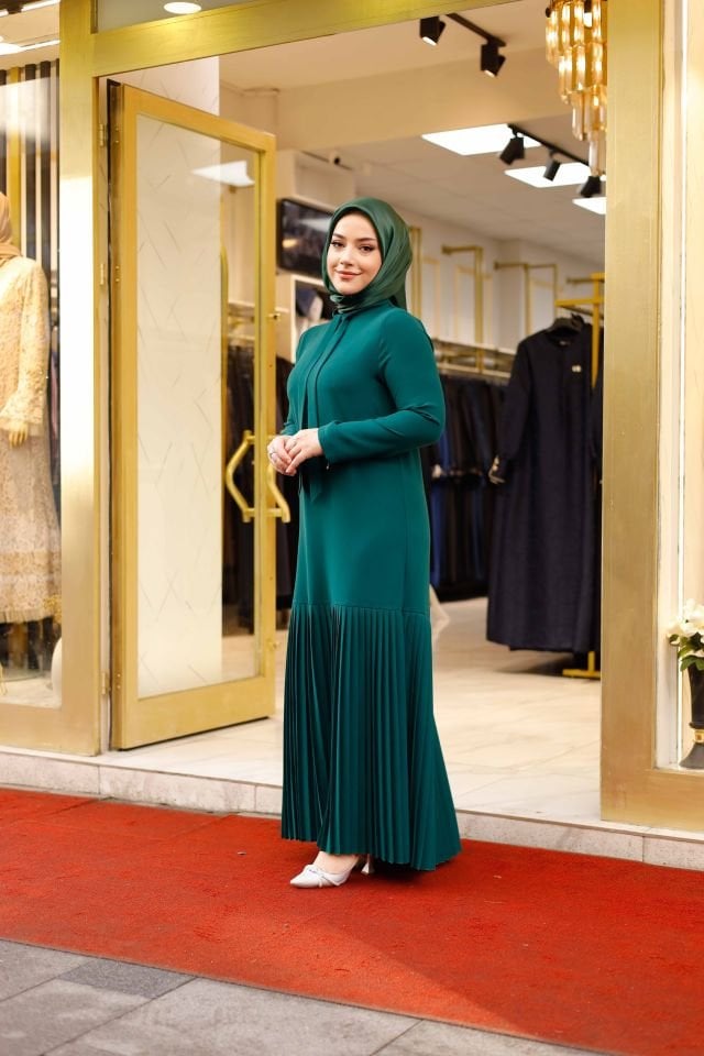 Pilise Detaylı Elbise - Farklı Renk Seçenekleri