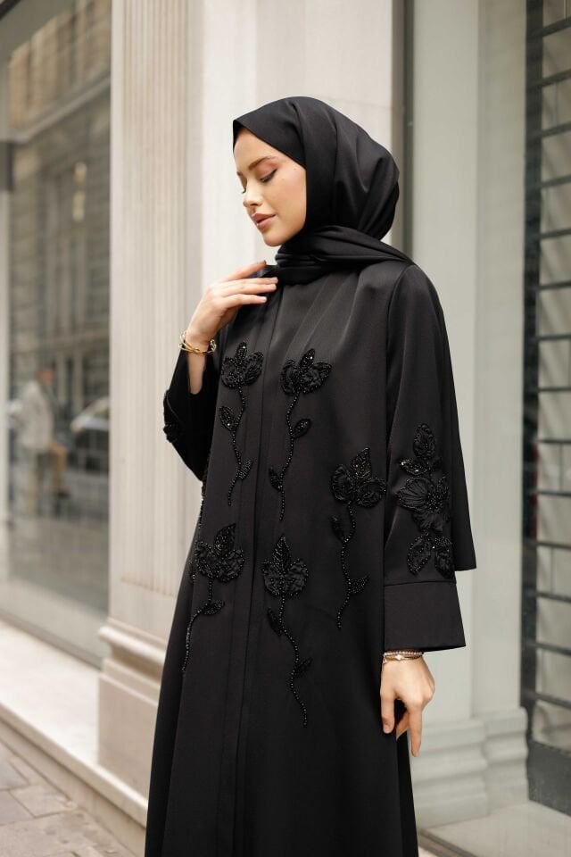 Hanzade Abaya