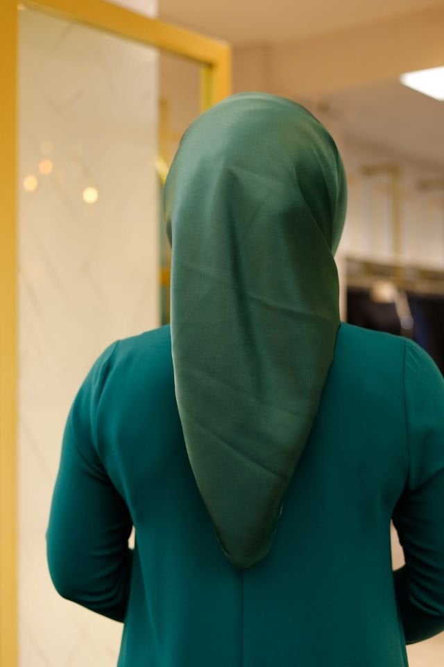 Zümrüt Yeşili Eşarp