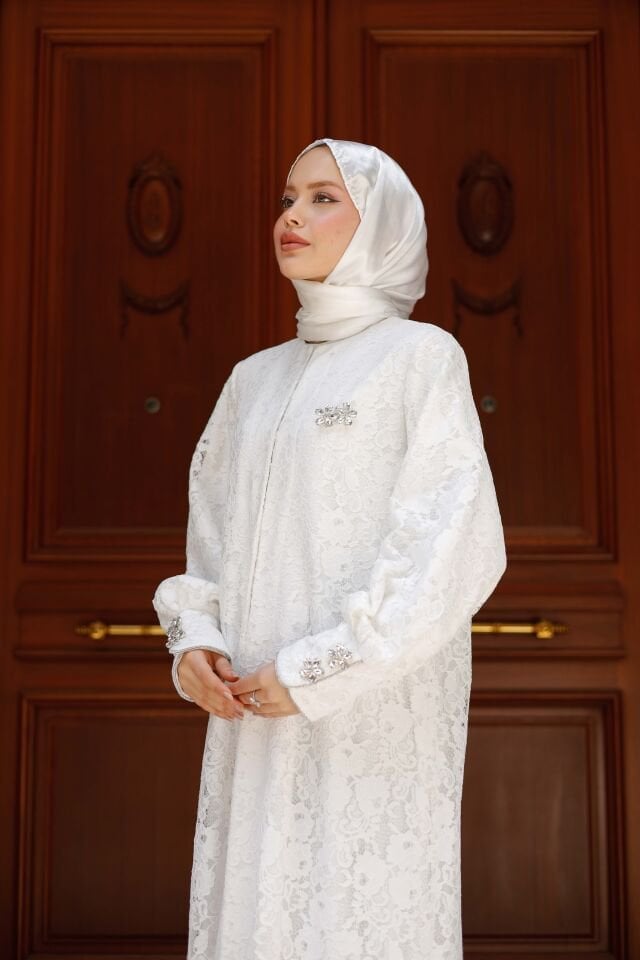 Beyaz Dantelli Abaya Takımı