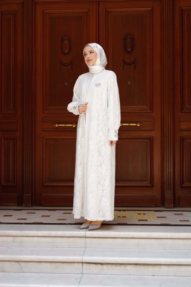 Beyaz Dantelli Abaya Takımı