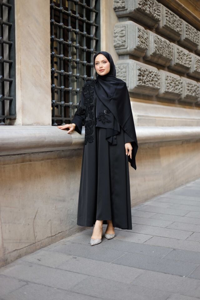 Kuğu Abaya Takımı