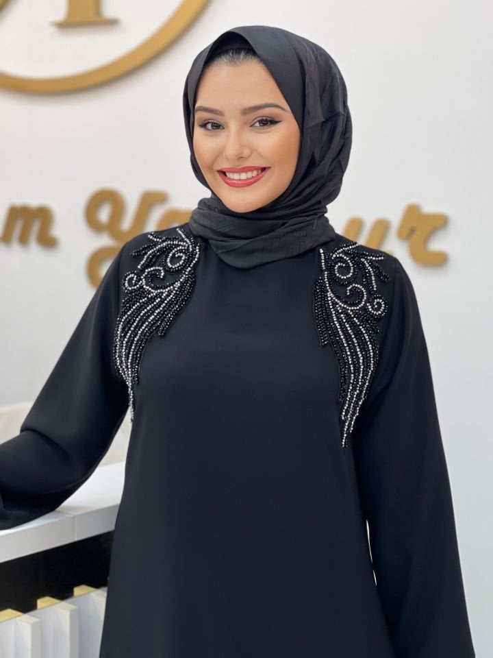 Taş İşlemeli Elbise
