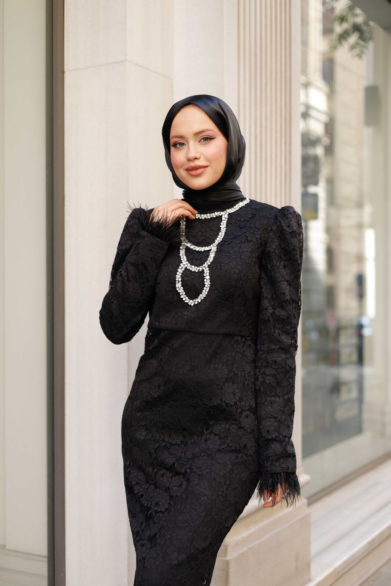 Dantel Elbise